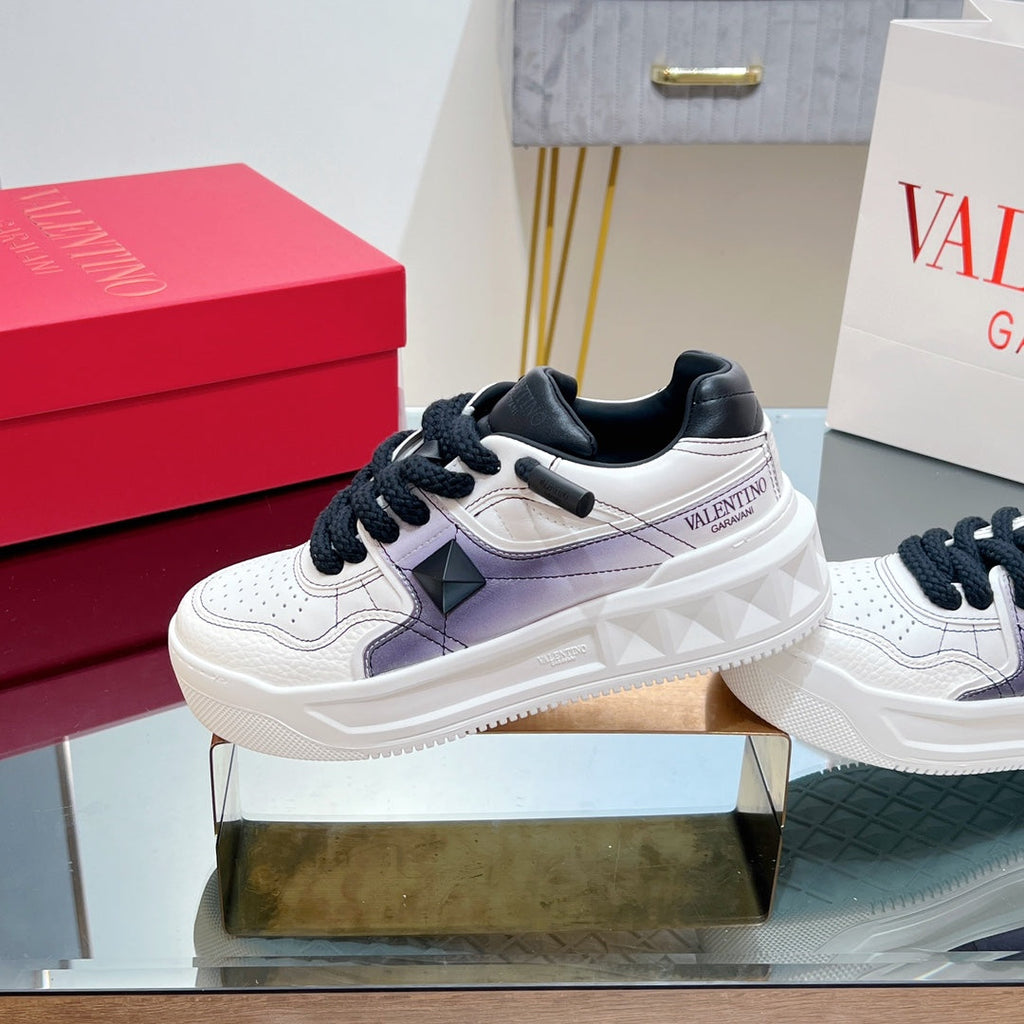 VALENTINO 25S GARAVANI ONE STUD XL PLATFORM SNEAKERS IN WHITE MIX PURPLE LAMBSKIN STYLE 7