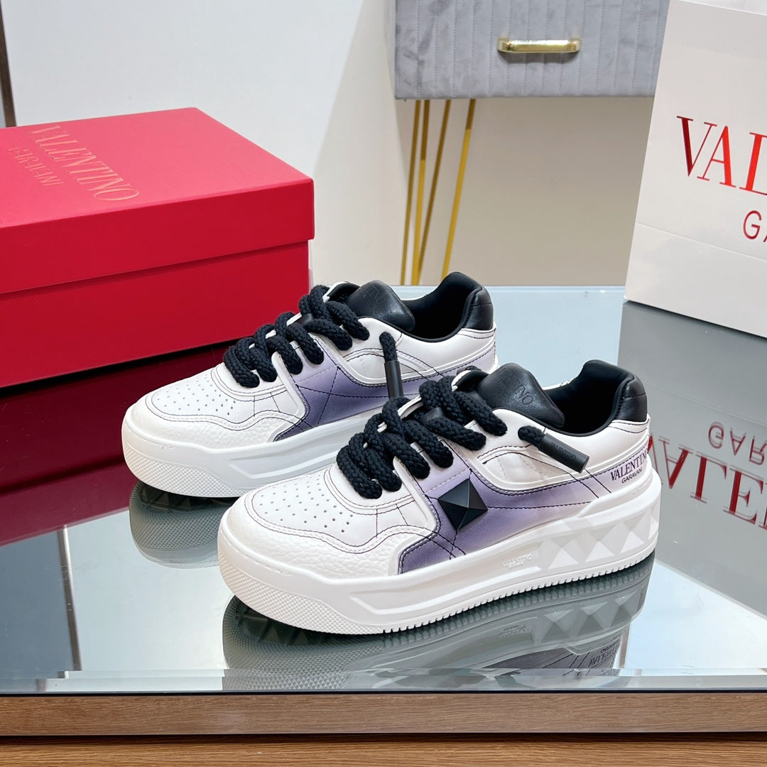 VALENTINO 25S GARAVANI ONE STUD XL PLATFORM SNEAKERS IN WHITE MIX PURPLE LAMBSKIN STYLE 7