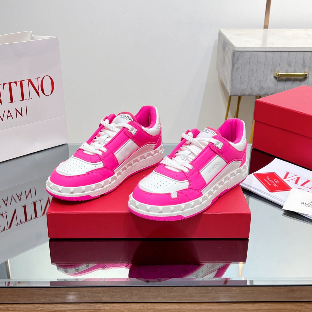 VALENTINO 25S GARAVANI FREEDOTS SNEAKERS IN WHITE MIX PINK LAMBSKIN