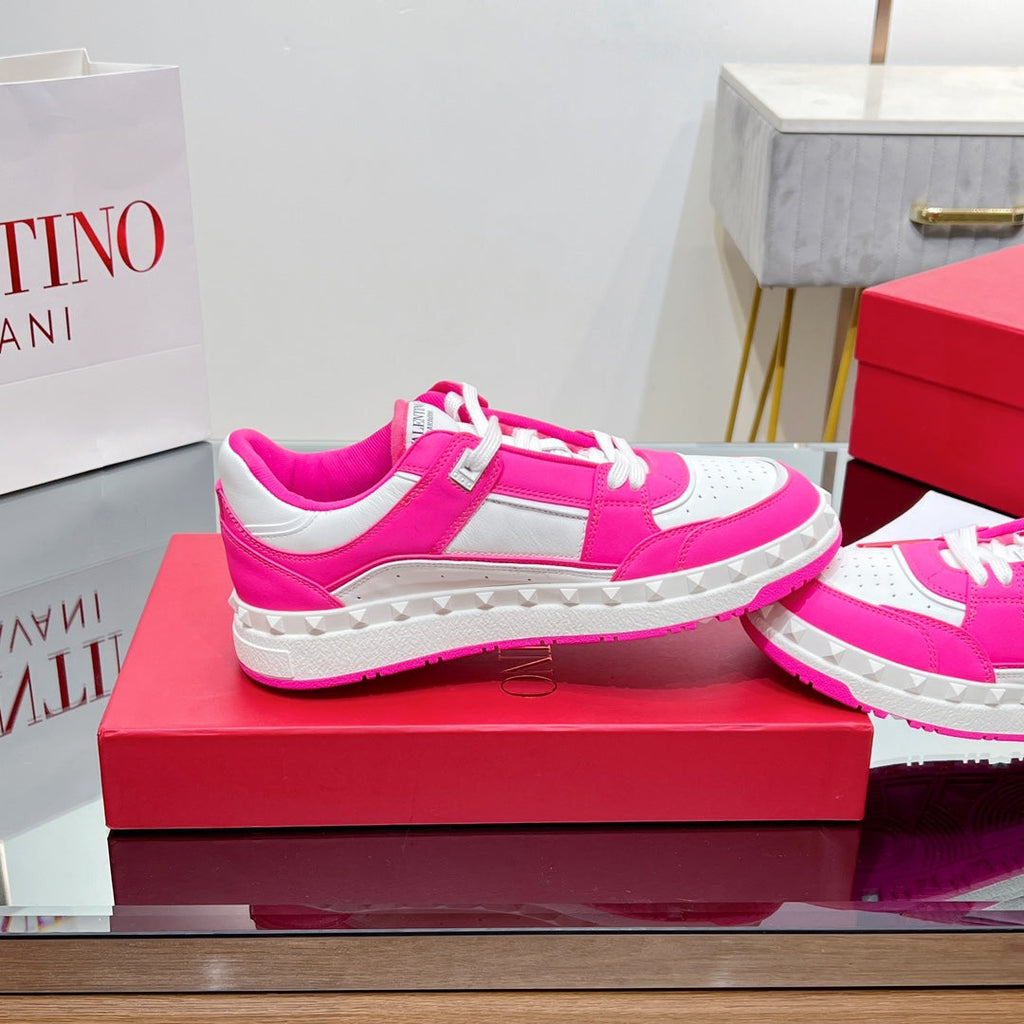 VALENTINO 25S GARAVANI FREEDOTS SNEAKERS IN WHITE MIX PINK LAMBSKIN