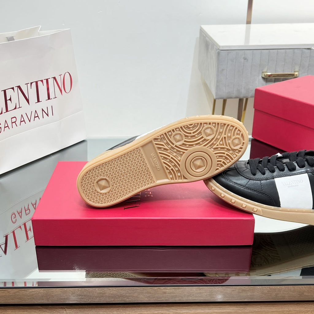 VALENTINO 25S UPVILLAGE SNEAKERS IN BLACK MIX WHITE LAMBSKIN STYLE 1
