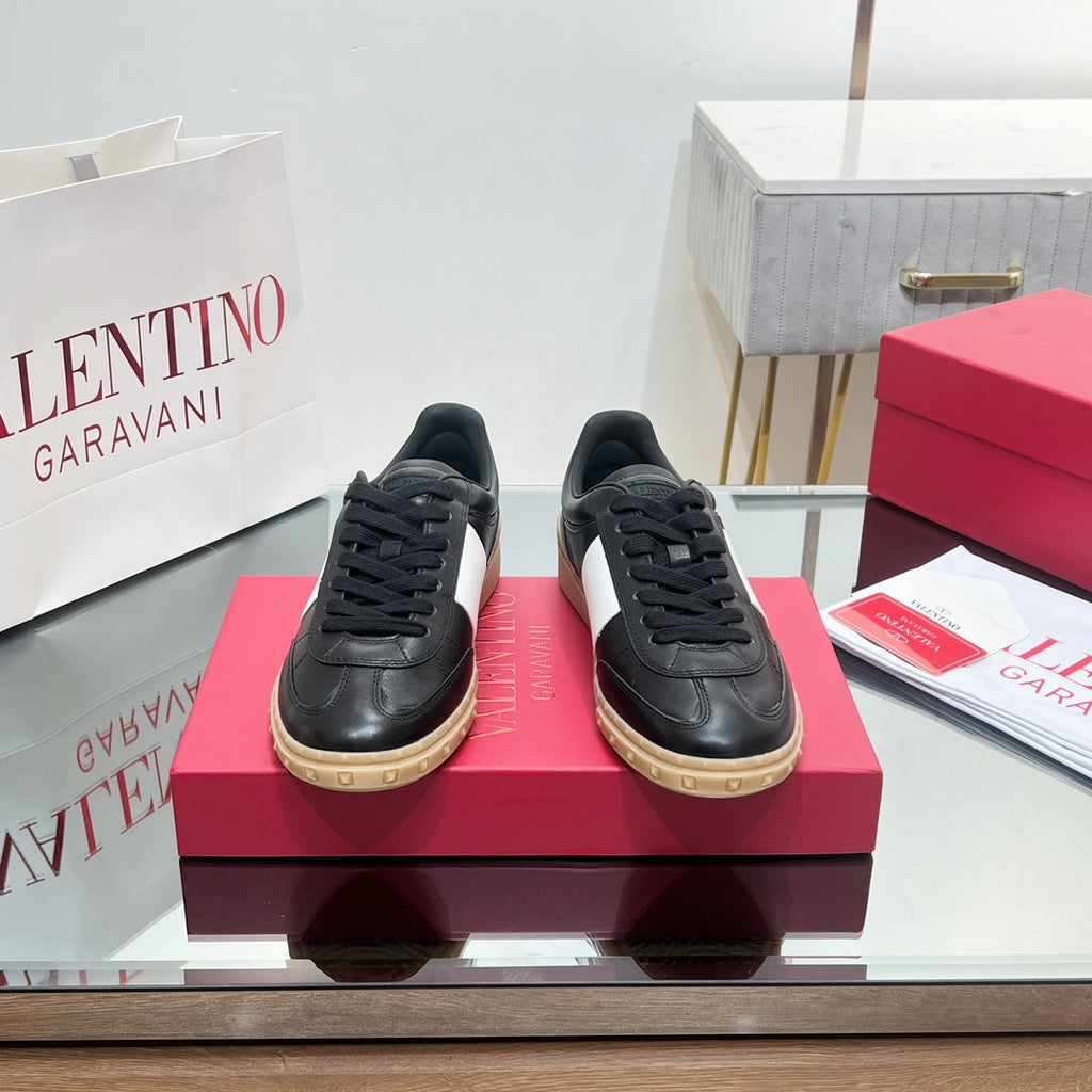 VALENTINO 25S UPVILLAGE SNEAKERS IN BLACK MIX WHITE LAMBSKIN STYLE 1