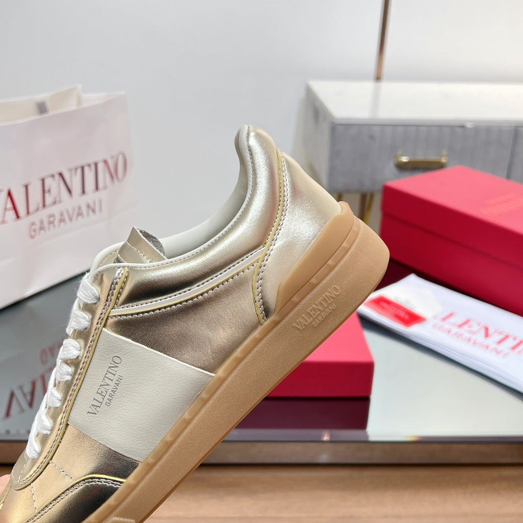 VALENTINO 25S UPVILLAGE SNEAKERS IN LIGHT GOLD LAMBSKIN