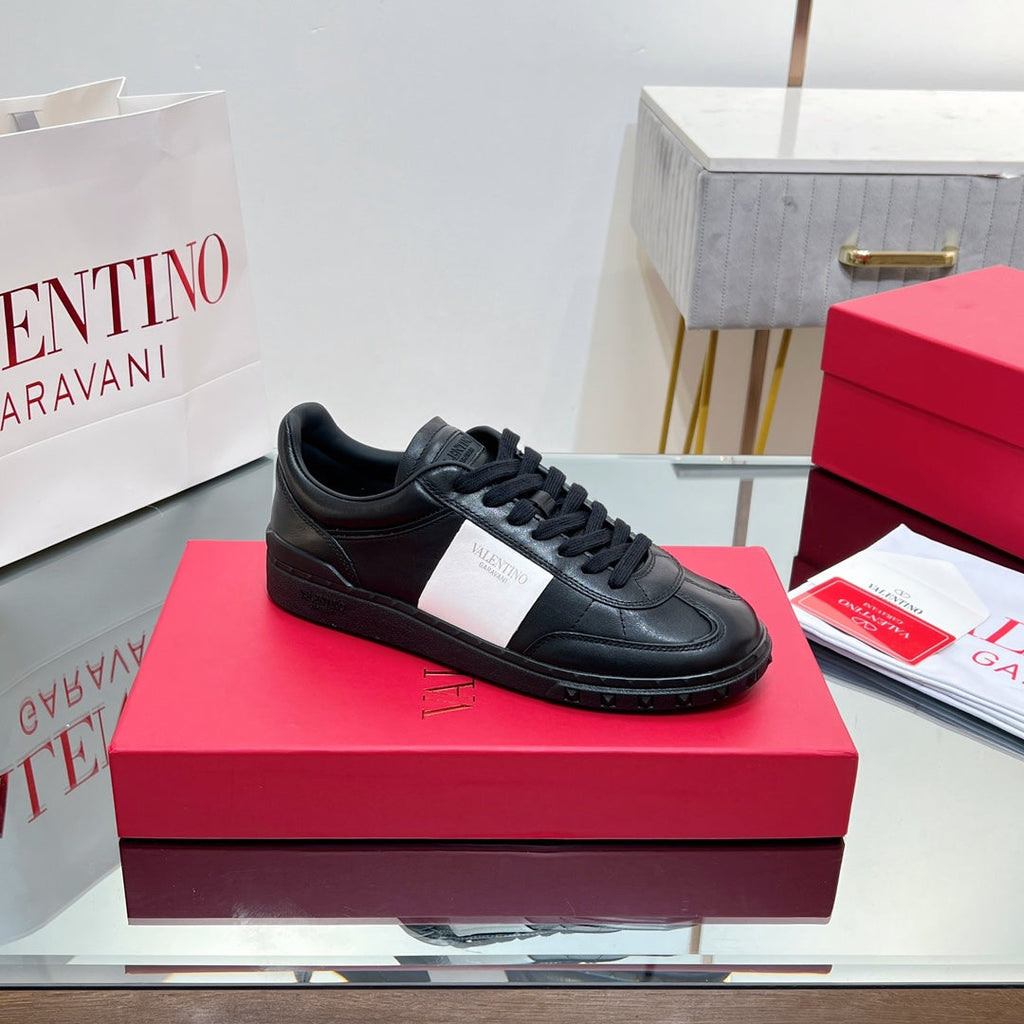 VALENTINO 25S UPVILLAGE SNEAKERS IN BLACK MIX WHITE LAMBSKIN