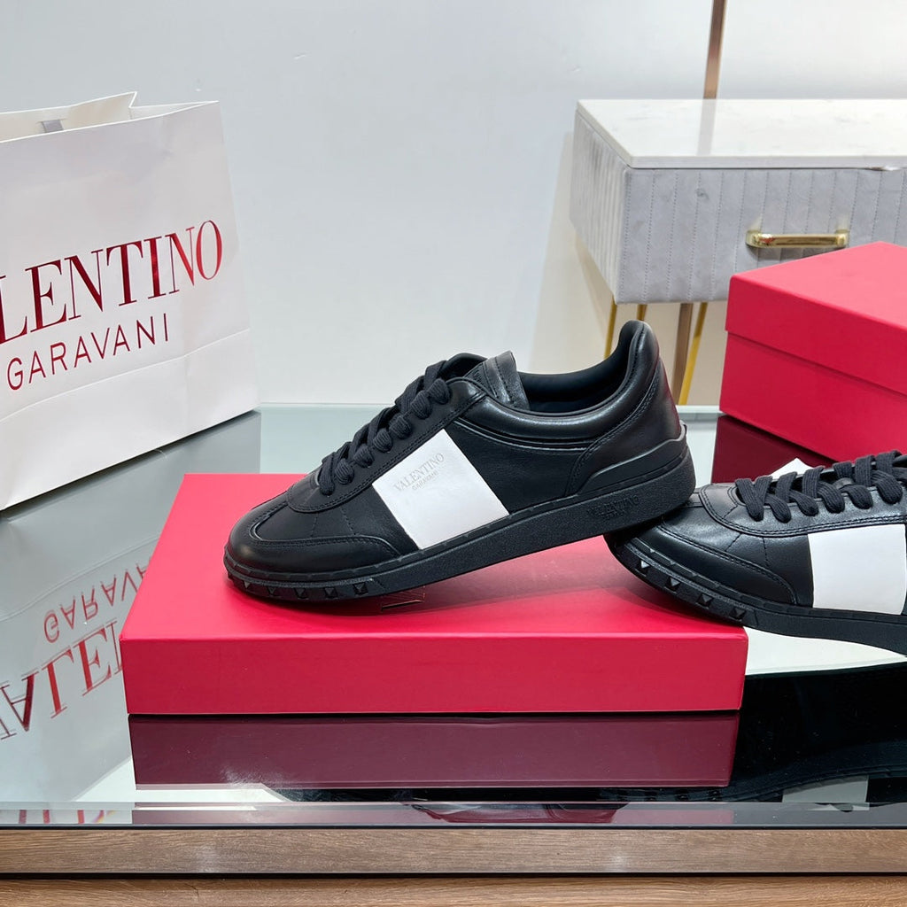 VALENTINO 25S UPVILLAGE SNEAKERS IN BLACK MIX WHITE LAMBSKIN