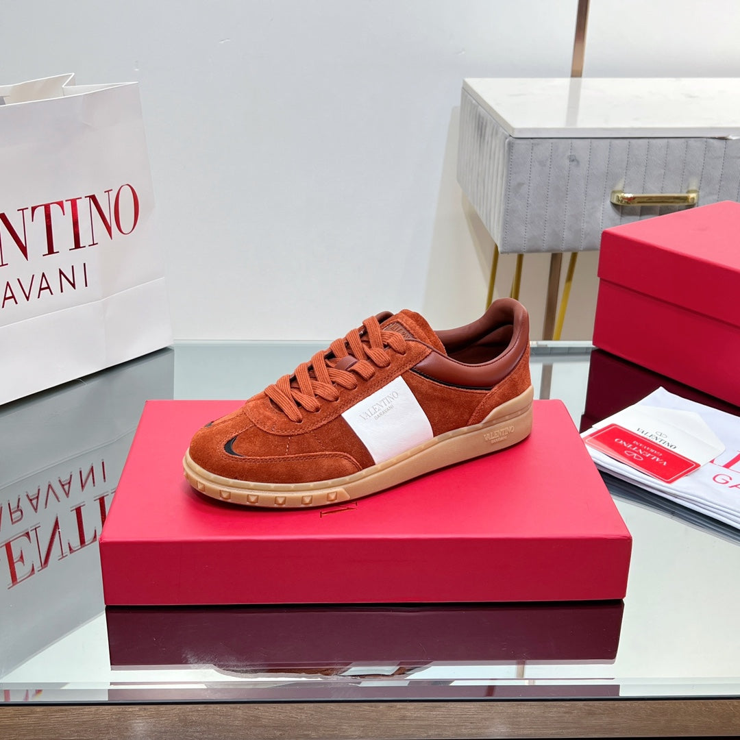 VALENTINO 25S UPVILLAGE SNEAKERS IN WHITE MIX DARK ORANGE SUEDE