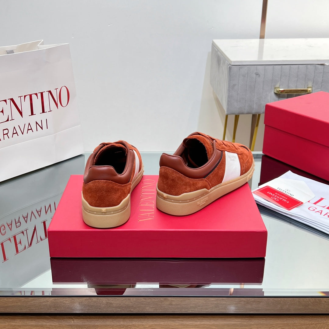 VALENTINO 25S UPVILLAGE SNEAKERS IN WHITE MIX DARK ORANGE SUEDE
