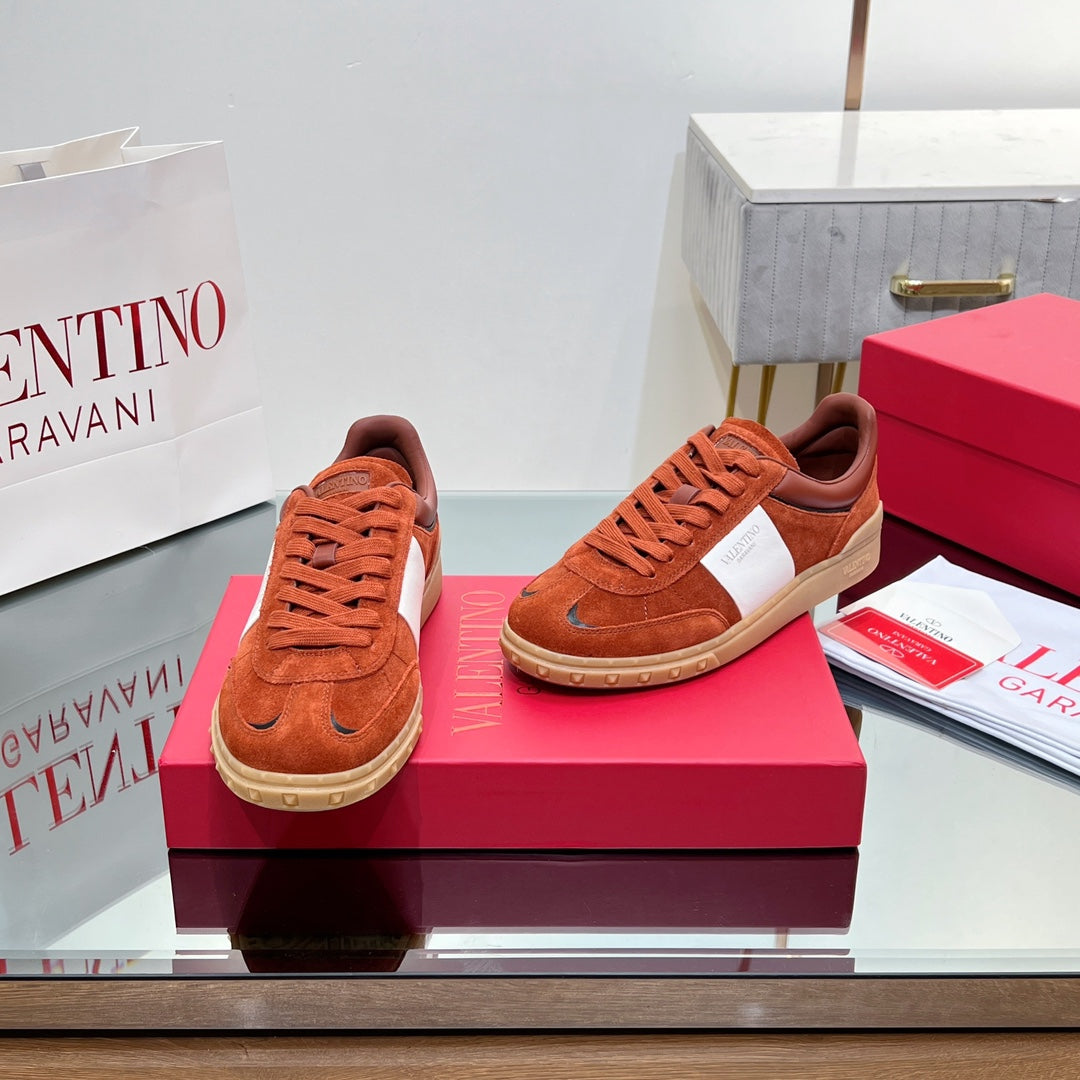 VALENTINO 25S UPVILLAGE SNEAKERS IN WHITE MIX DARK ORANGE SUEDE
