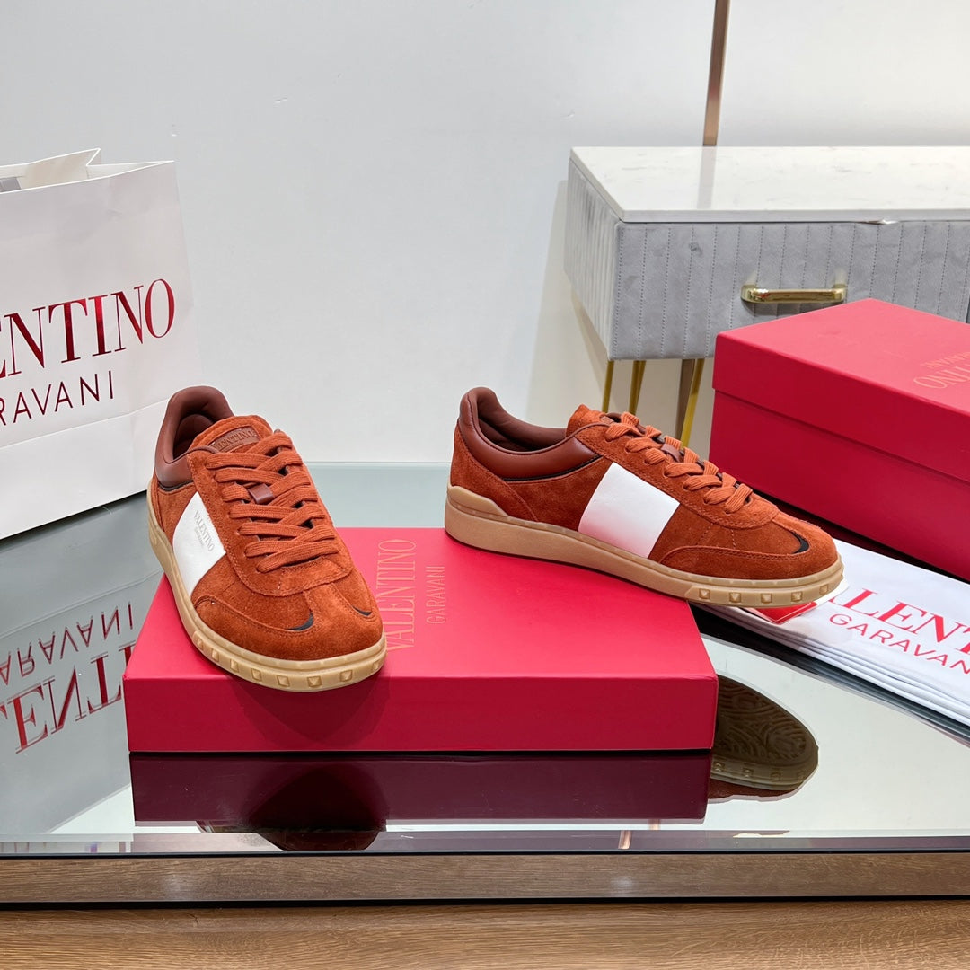 VALENTINO 25S UPVILLAGE SNEAKERS IN WHITE MIX DARK ORANGE SUEDE