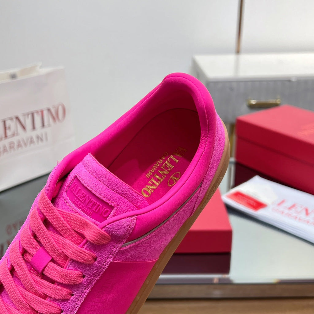 VALENTINO 25S UPVILLAGE SNEAKERS IN PINK SUEDE