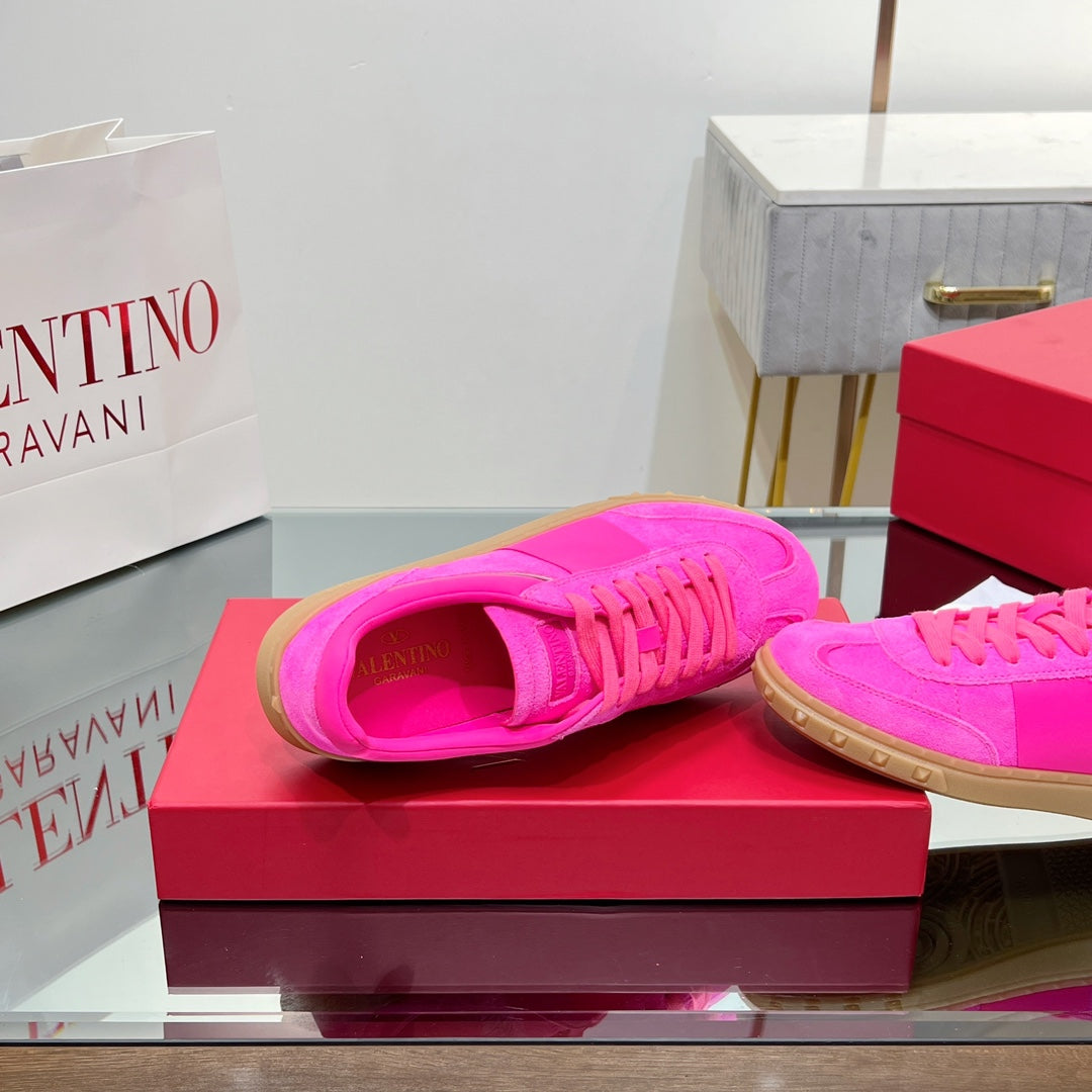 VALENTINO 25S UPVILLAGE SNEAKERS IN PINK SUEDE