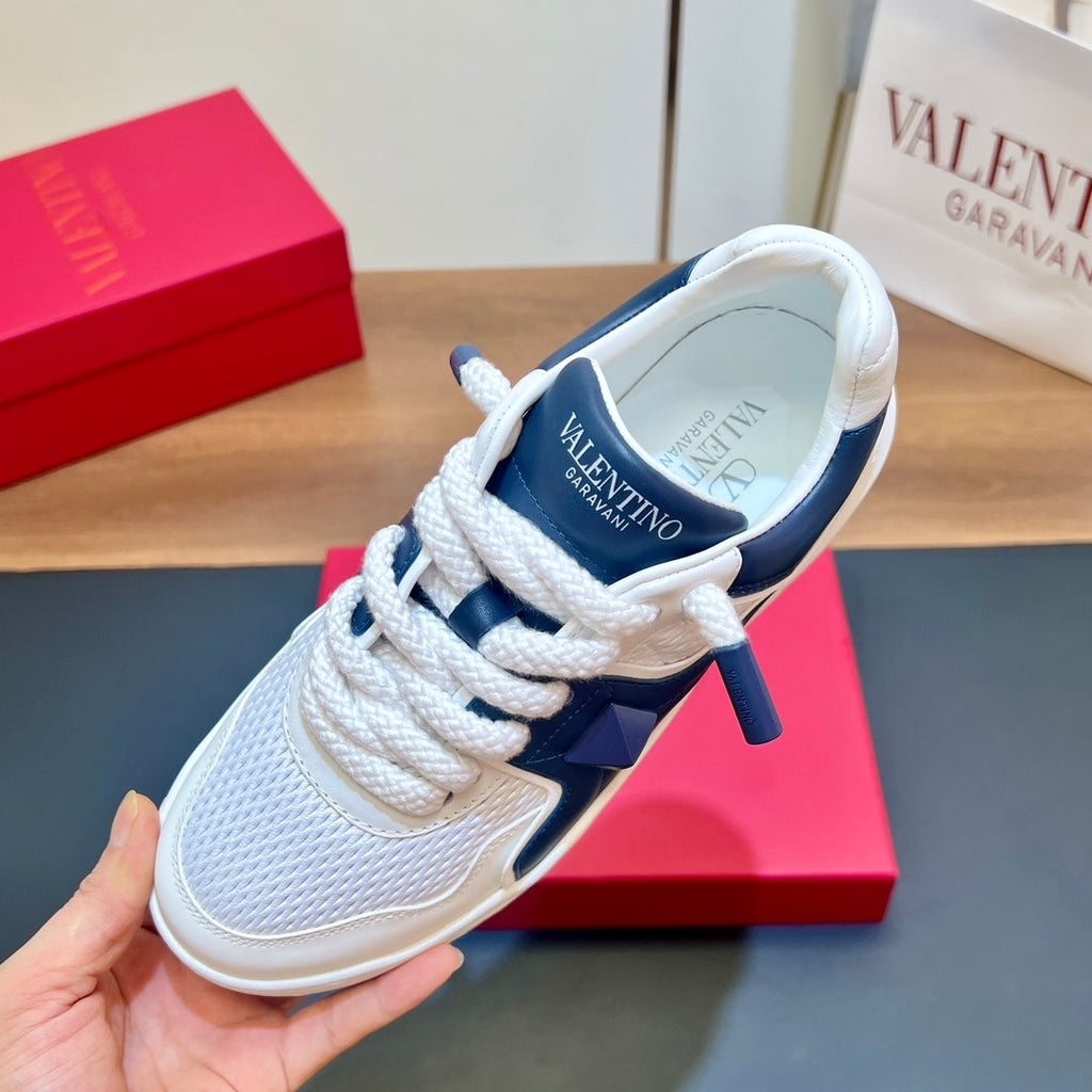 VALENTINO 25S GARAVANI ONE STUD XL PLATFORM SNEAKERS IN WHITE MIX DARK NAVY BLUE LAMBSKIN