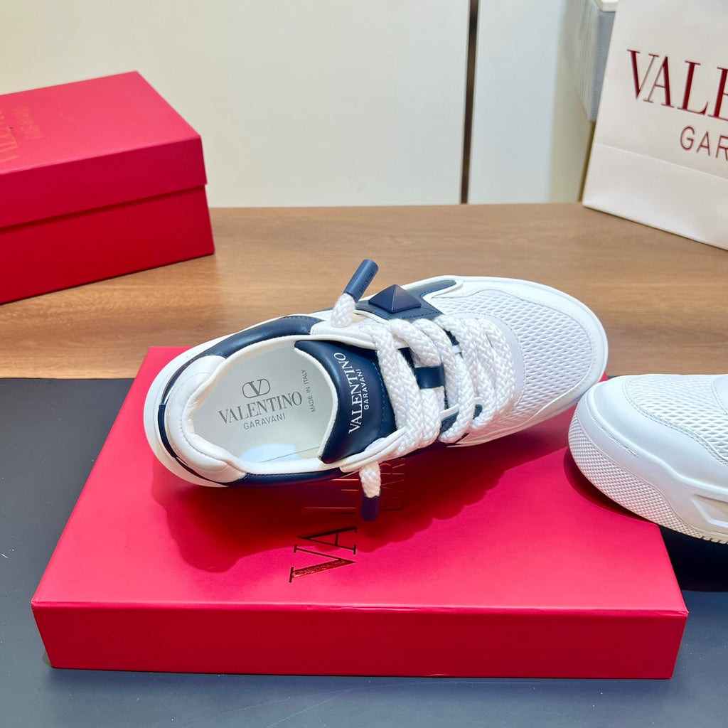 VALENTINO 25S GARAVANI ONE STUD XL PLATFORM SNEAKERS IN WHITE MIX DARK NAVY BLUE LAMBSKIN
