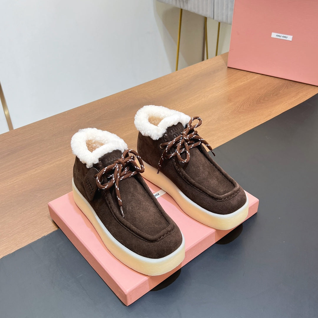 CHUKKA BOOTS IN CHOCOLATE SUEDE WITH WOOL LINING