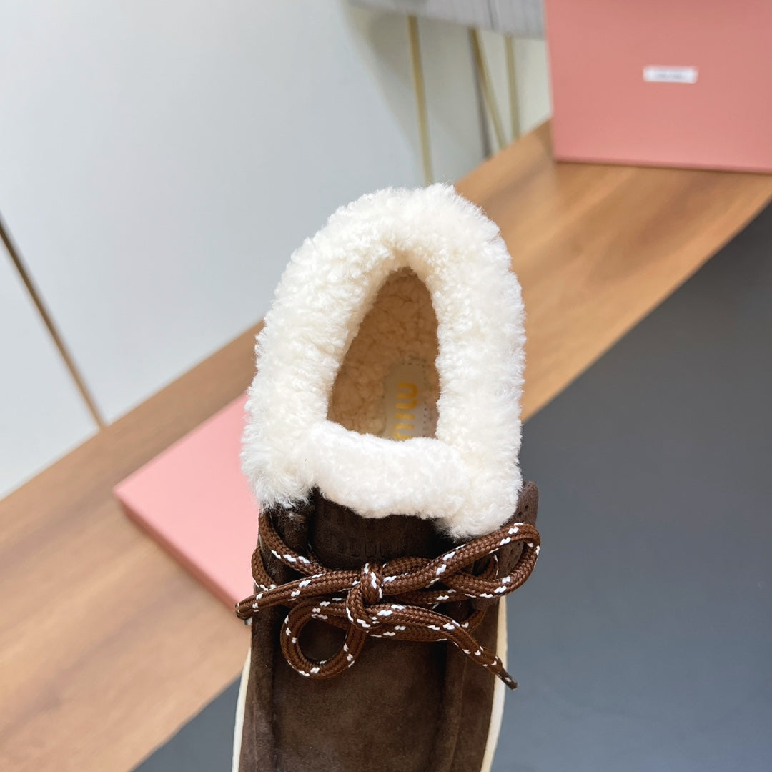 CHUKKA BOOTS IN CHOCOLATE SUEDE WITH WOOL LINING