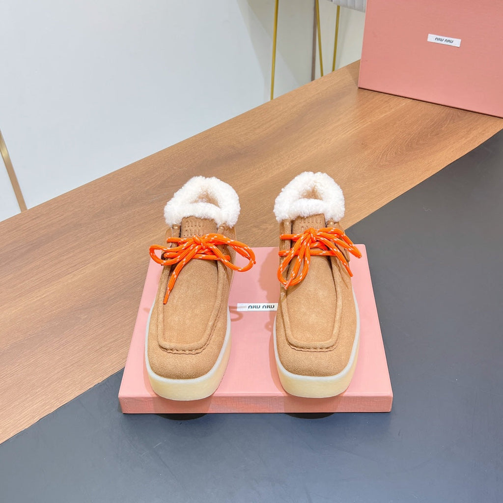 CHUKKA BOOTS IN CIDER BROWN SUEDE WITH WOOL LINING