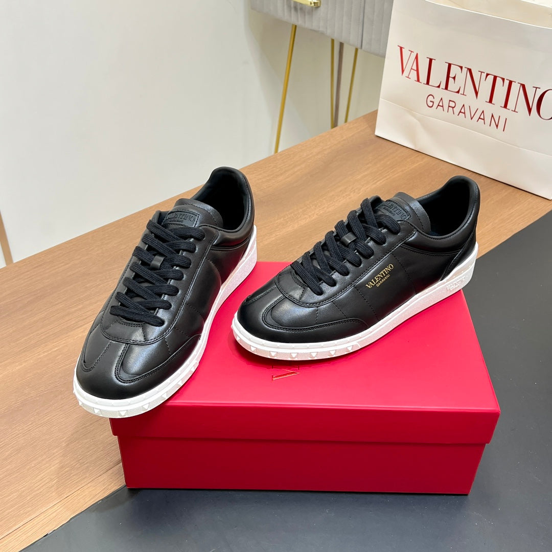 VALENTINO 25S SNEAKERS IN BLACK LAMBSKIN
