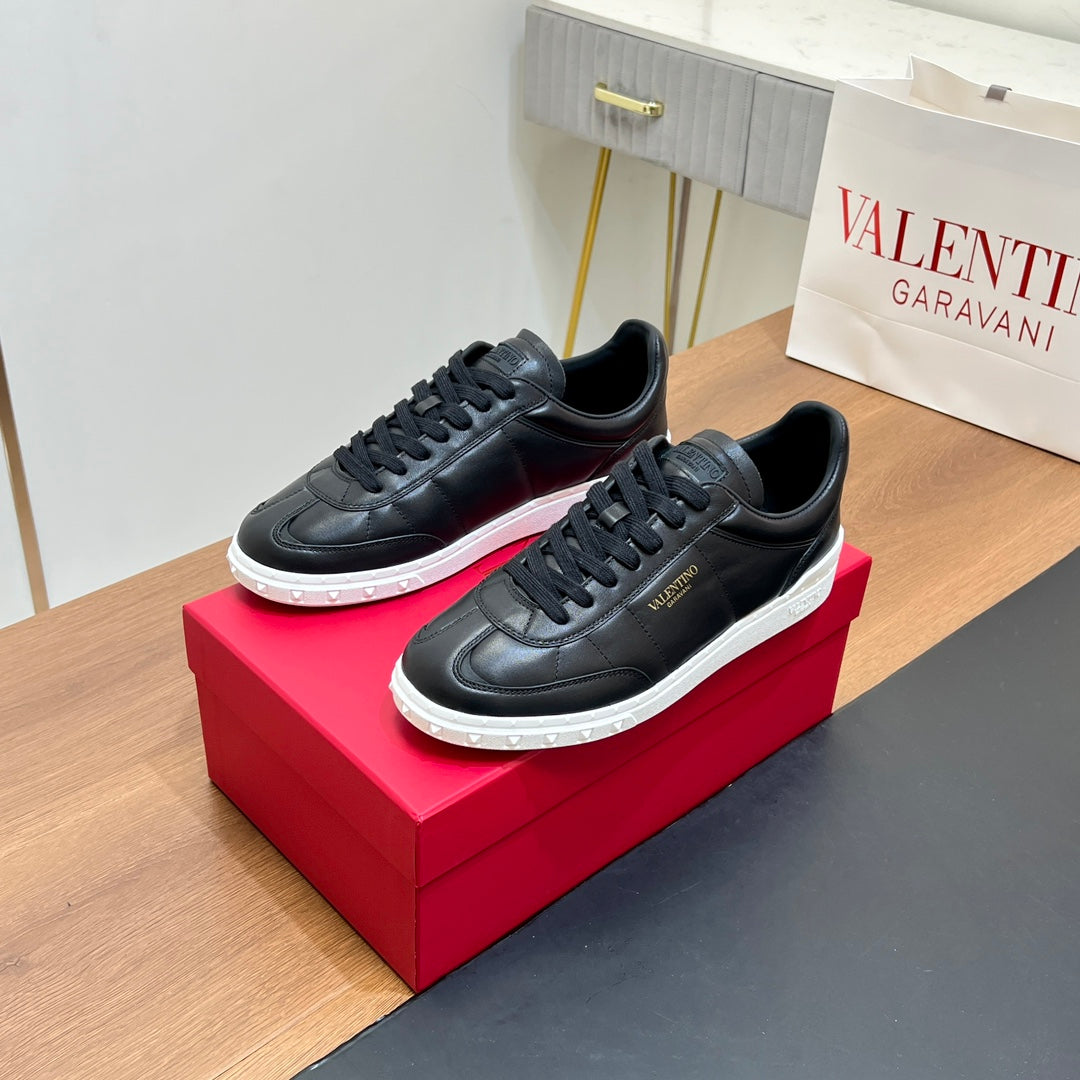 VALENTINO 25S SNEAKERS IN BLACK LAMBSKIN