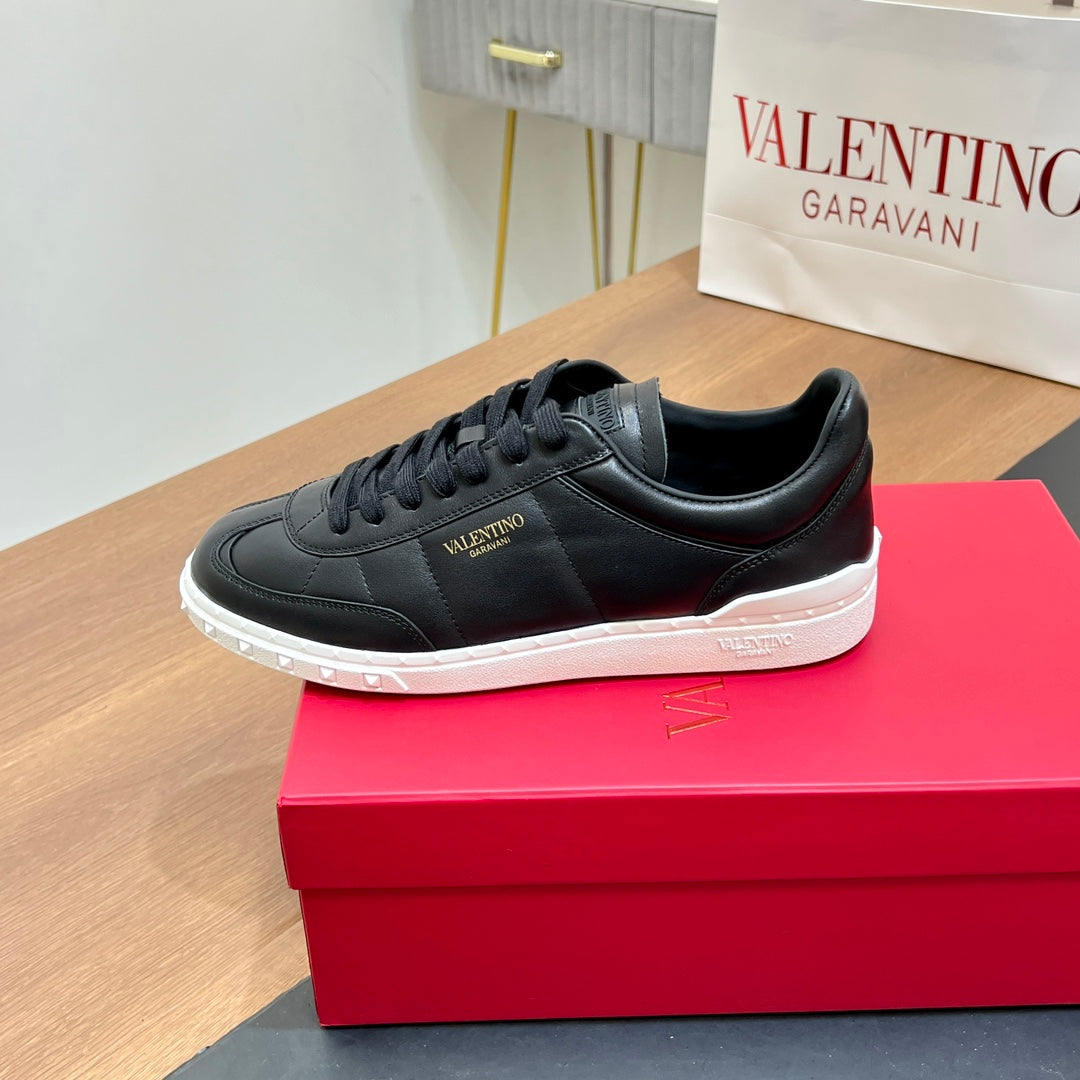 VALENTINO 25S SNEAKERS IN BLACK LAMBSKIN