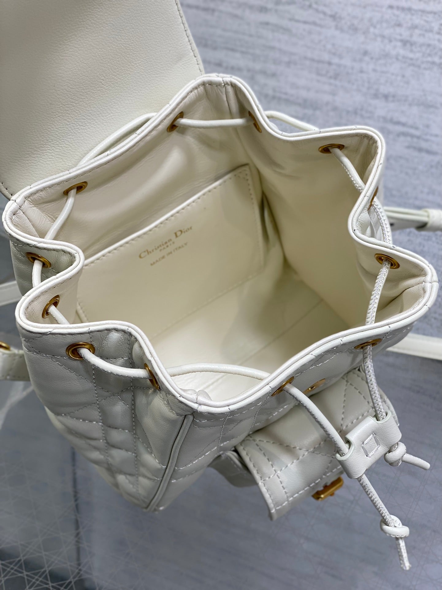 SMALL 20 CARO BACKPACK IN WHITE MACROCANNAGE LAMBSKIN