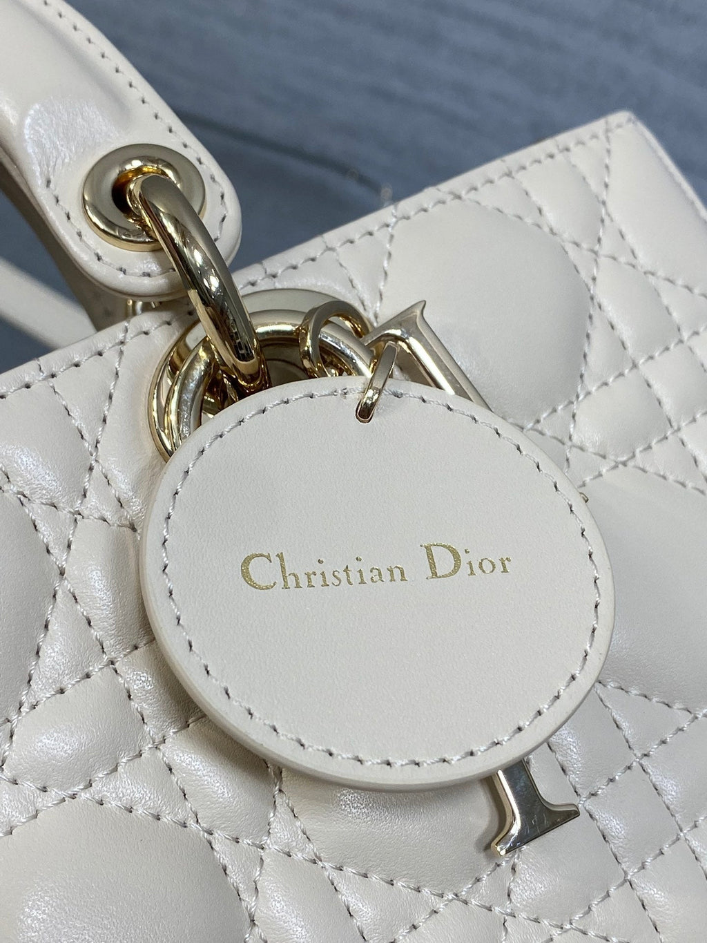 DIOR 25S MEDIUM LADY D-JOY 26 IN BEIGE LAMBSKIN GOLD HARDWRE