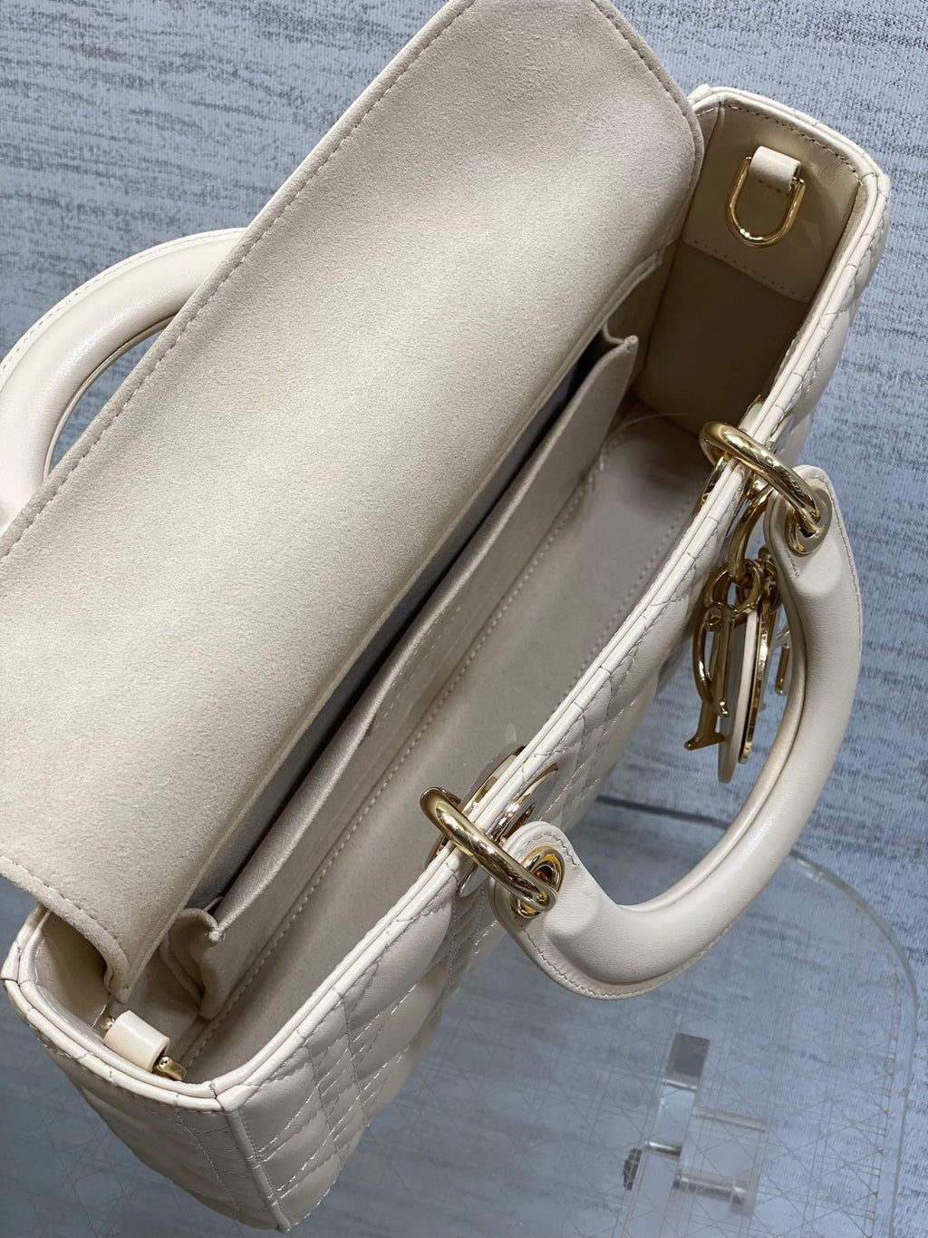 DIOR 25S MEDIUM LADY D-JOY 26 IN BEIGE LAMBSKIN GOLD HARDWARE