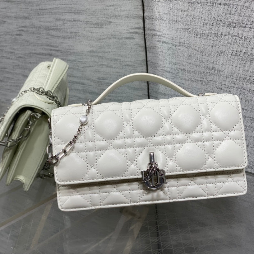 DIOR 25S DIOR TALK PHONE POUCH 21 IN WHITE CANNAGE LAMBSKIN SILVER HARDWRE