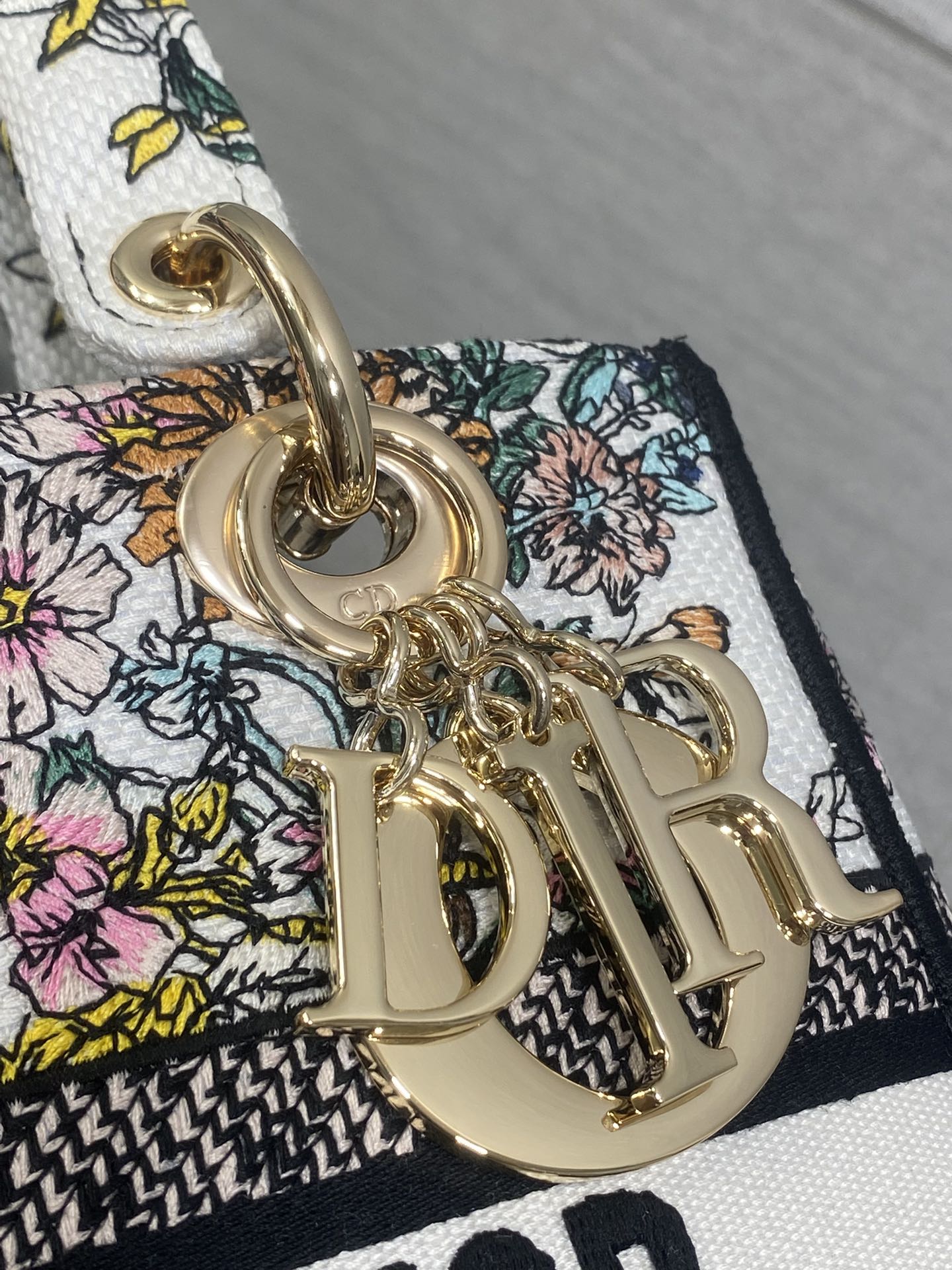 DIOR 25S SMALL LADY D-LITE BAG 24 IN MULTICOLOR DIOR FLOWERS CALENDAR ALLOVER EMBROIDERY