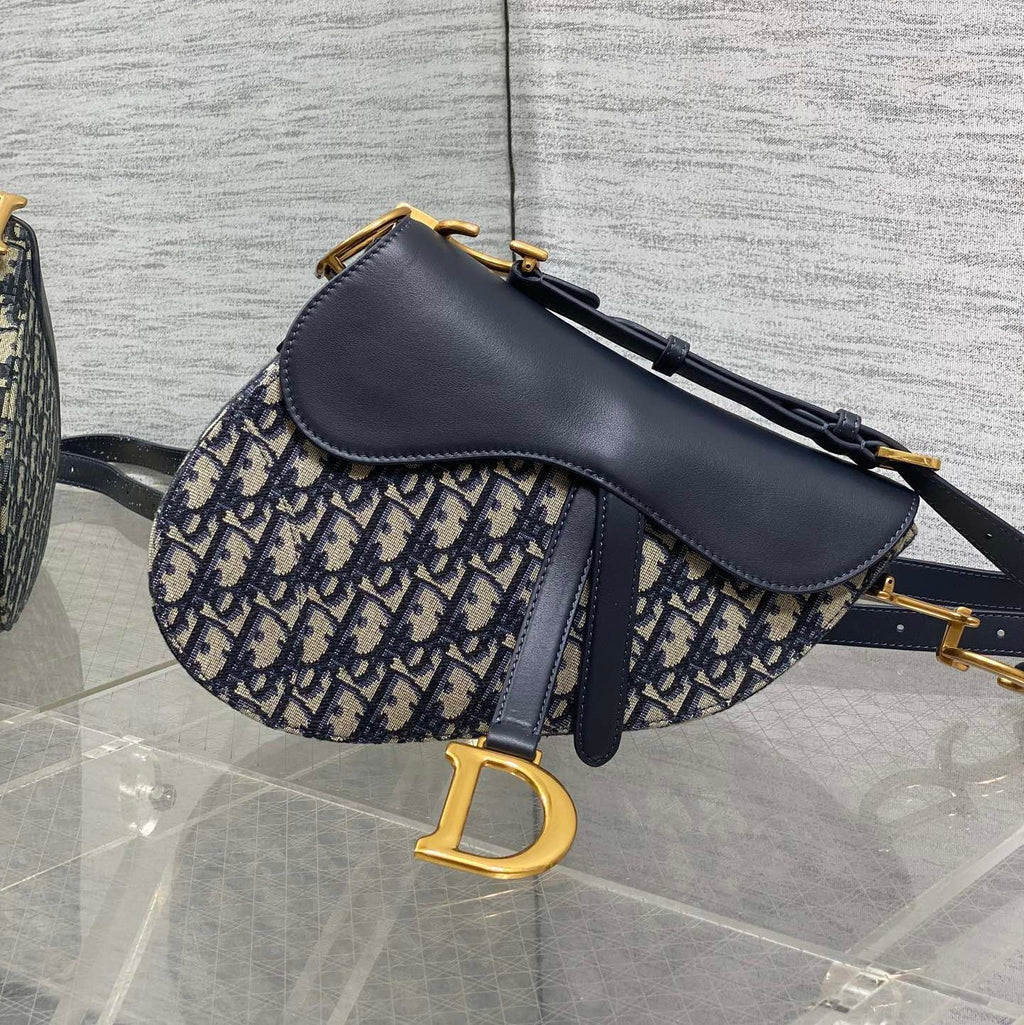 DIOR 25S MEDIUM SOFT SADDLE BAG 25 IN BLUE DIOR OBLIQUE JACQUARD AND SMOOTH CALFSKIN