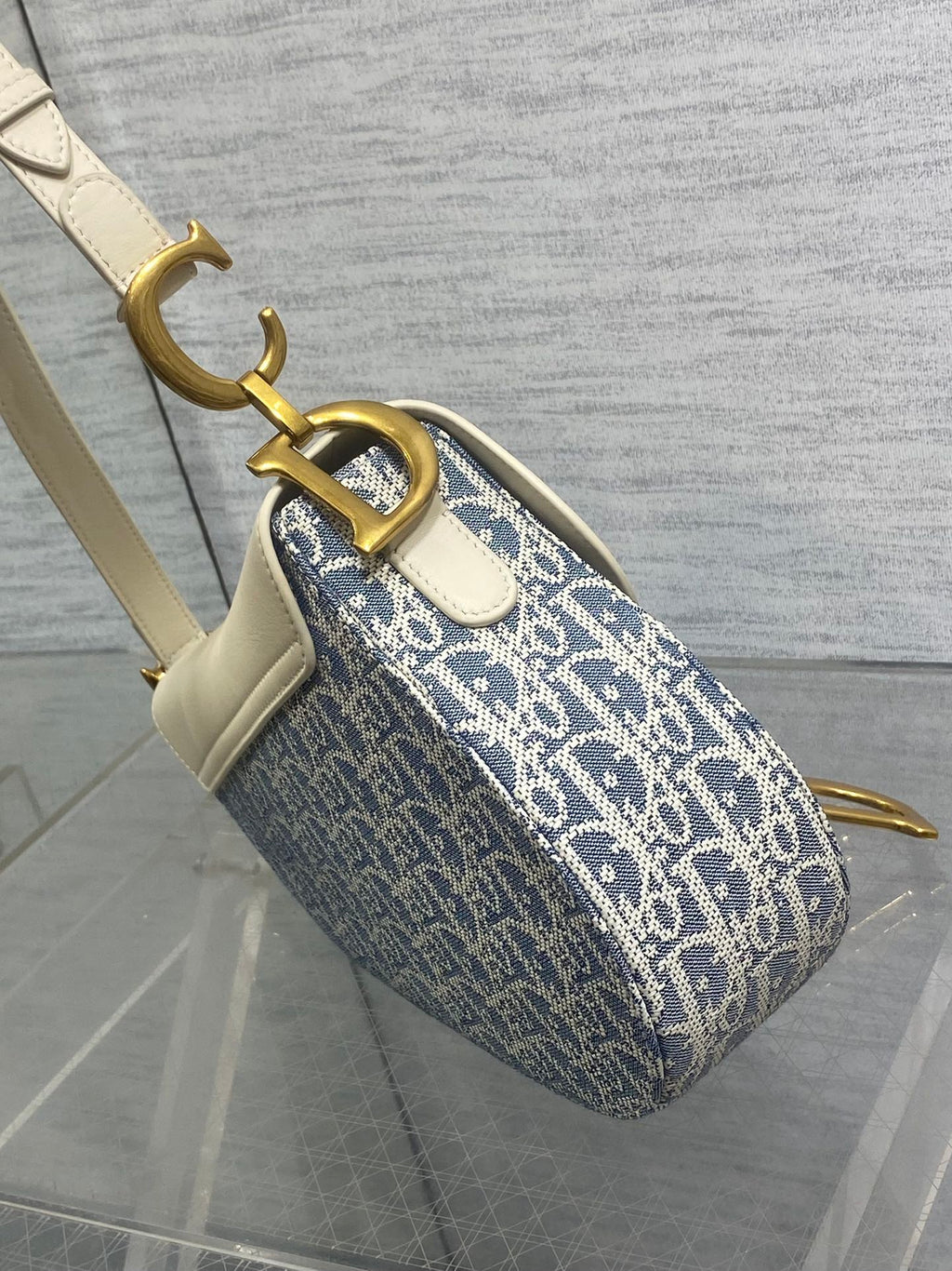 DIOR 25S SOFT SADDLE BAG 25 IN BLUE DIOR OBLIQUE CHAMBRAY AND IVORY SMOOTH CALFSKIN
