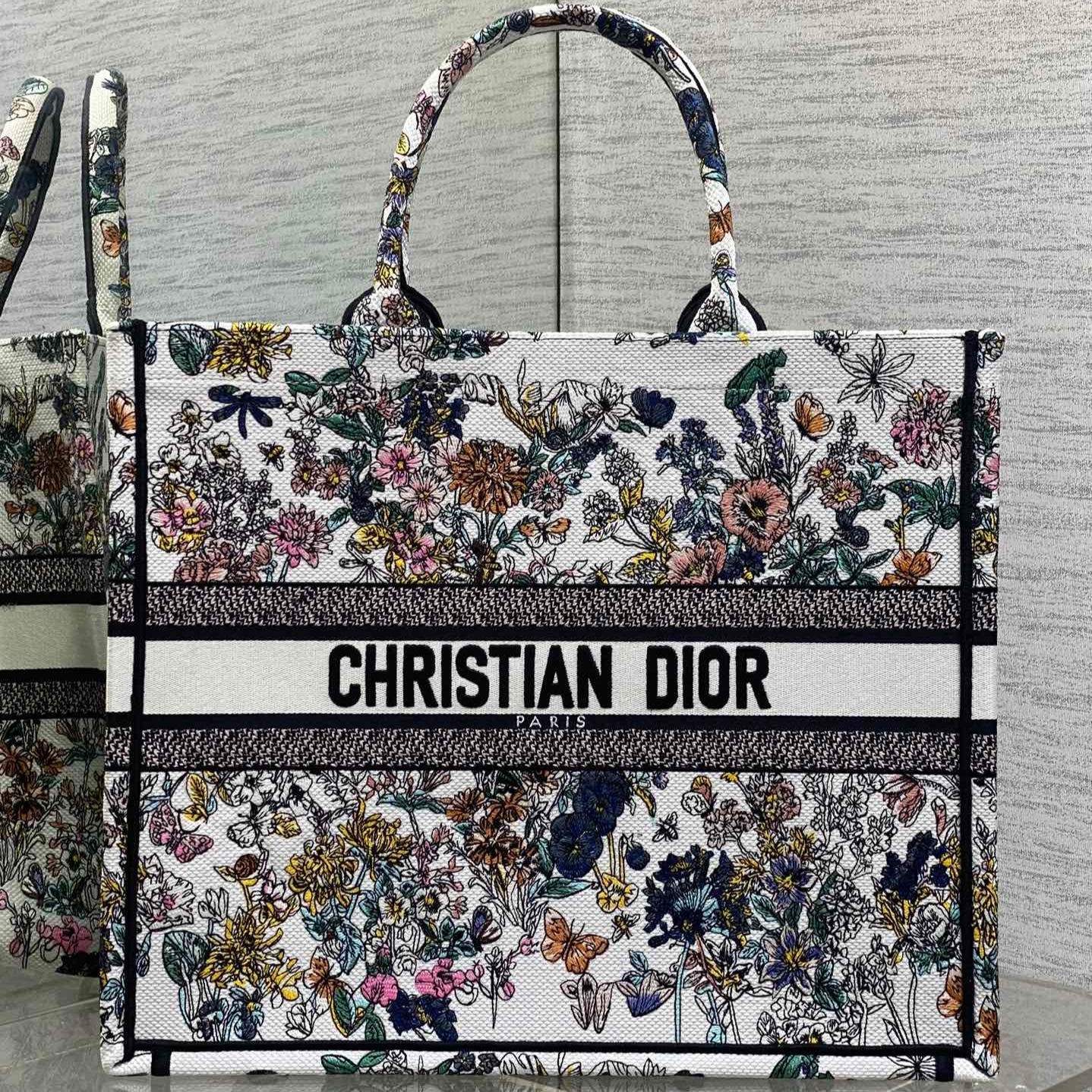 DIOR 25S LUCKY LARGE DIOR BOOK TOTE 42 IN MULTICOLOR DIOR FLOWERS CALENDAR ALLOVER EMBROIDERY