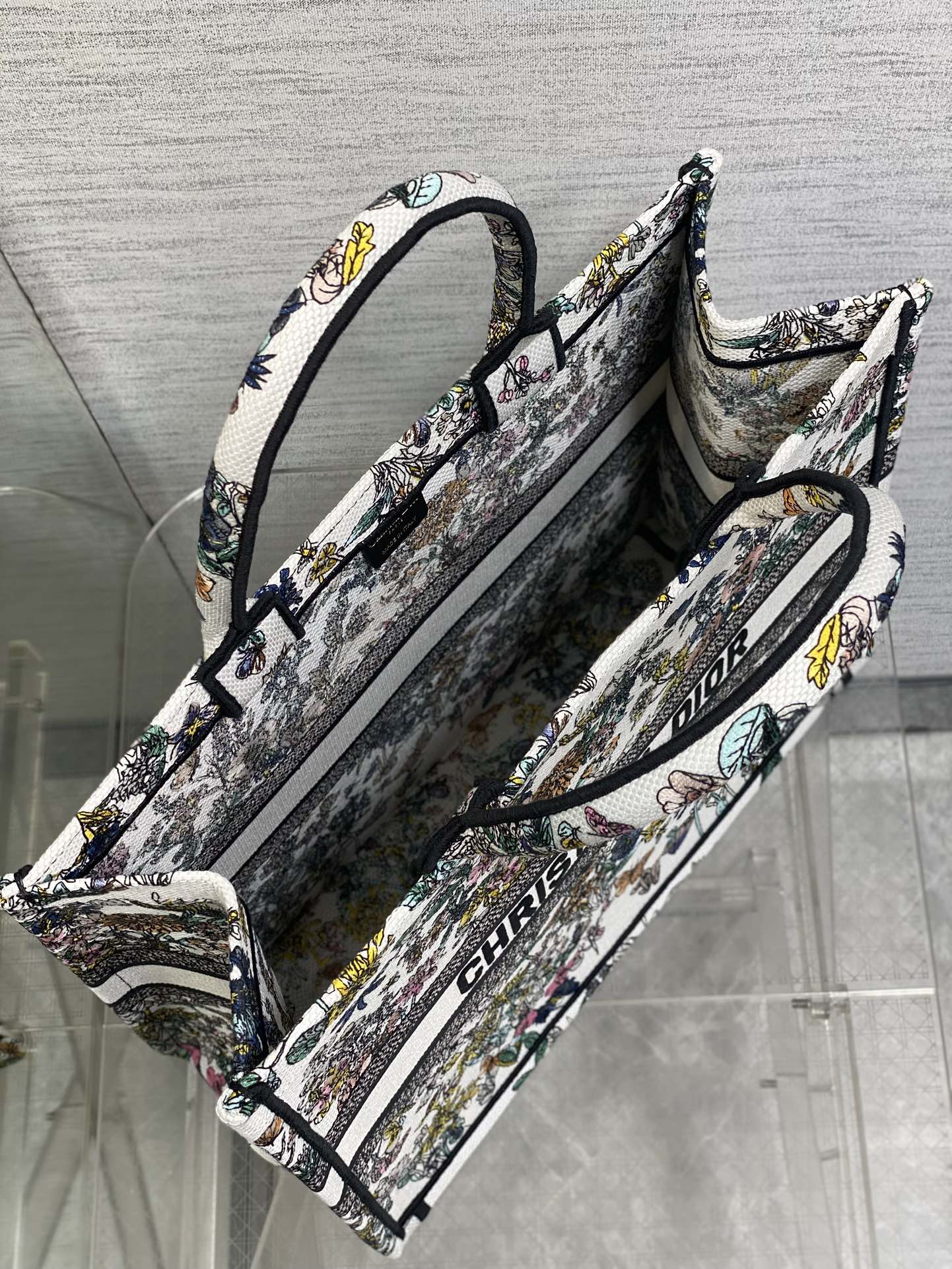 DIOR 25S LUCKY LARGE DIOR BOOK TOTE 42 IN MULTICOLOR DIOR FLOWERS CALENDAR ALLOVER EMBROIDERY