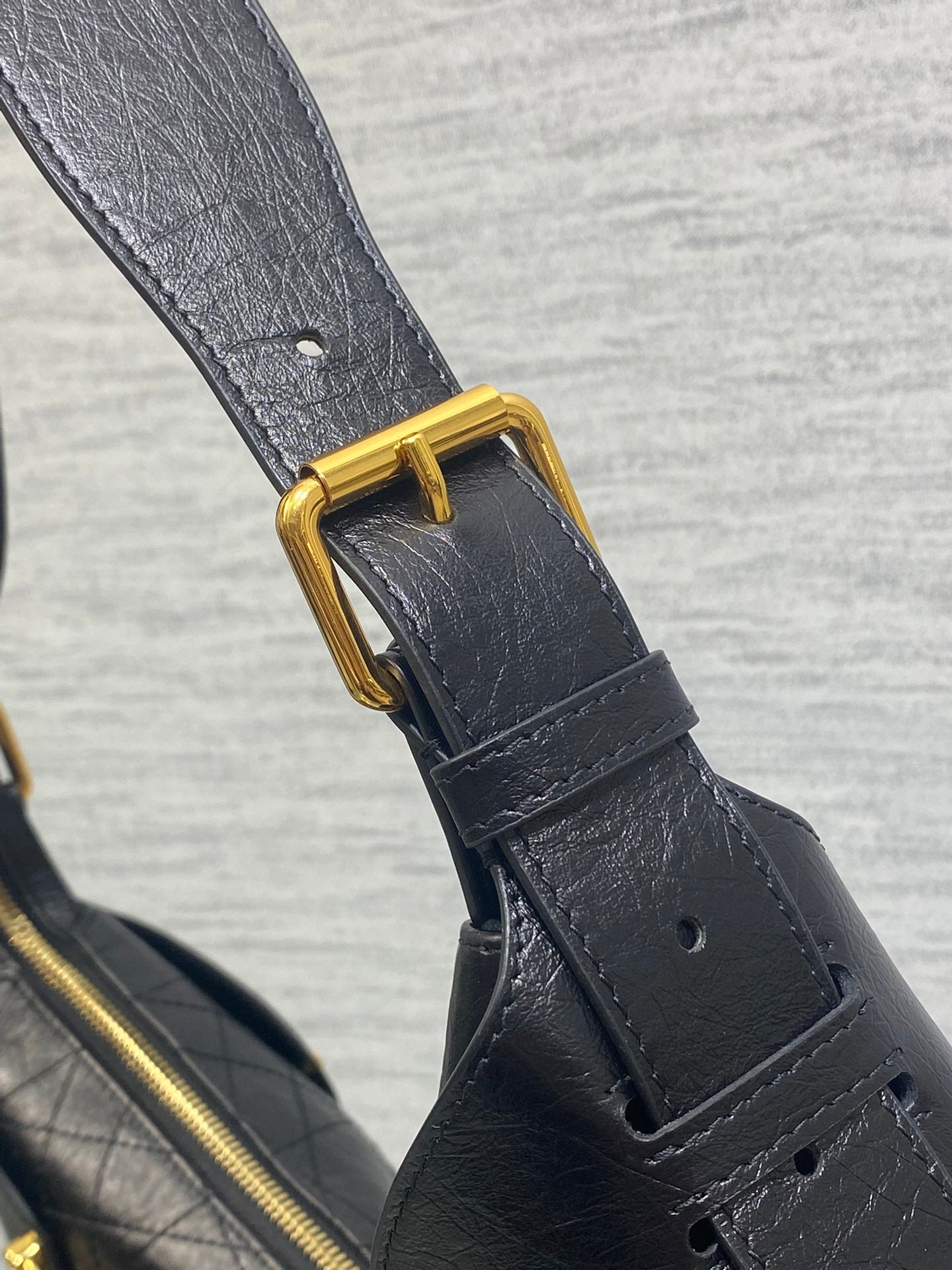 DIOR 25S MEDIUM VOYAGE BAG 28 IN BLACK FLAT MACROCANNAGE GRAINED GLOSSY CALFSKIN