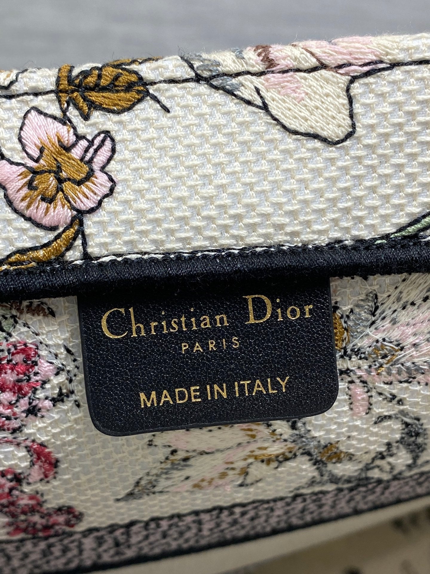 DIOR 25S MEDIUM BOOK TOTE 36 IN BEIGE CANVAS MILLEFIORI EMBROIDERY