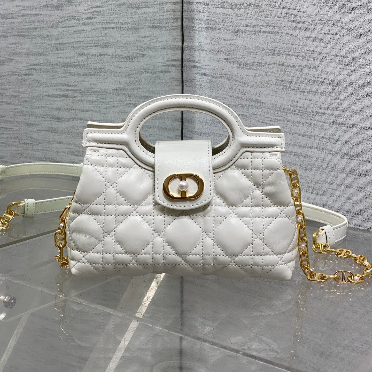 DIOR 25S JOLIE TOP HANDLE MINI BAG 18 IN WHITE CALFSKIN GOLD HARDWARE