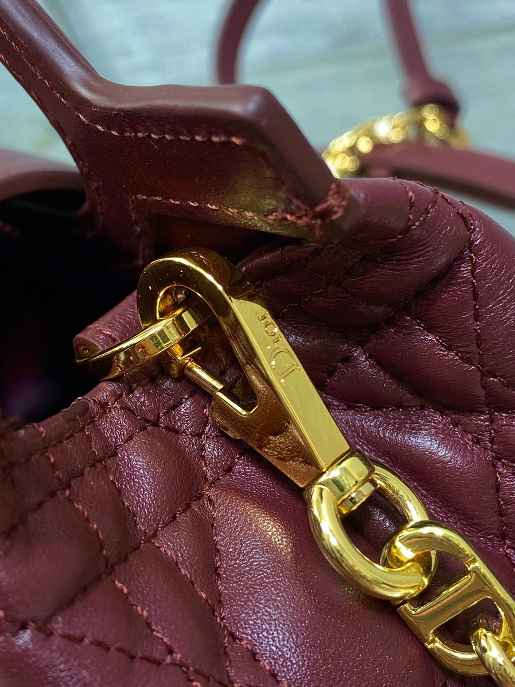 DIOR 25S JOLIE TOP HANDLE MINI BAG 18 IN BURGUNDY CALFSKIN GOLD HARDWRE