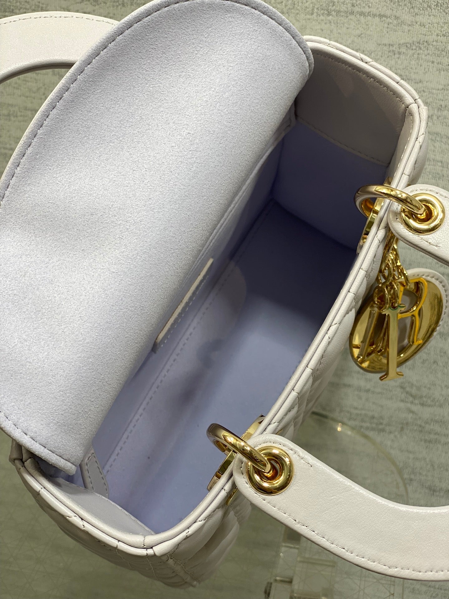 DIOR 25S LADY DIOR BAG 20 IN LILAC CANNAGE CALFSKIN GOLD HARDWRE