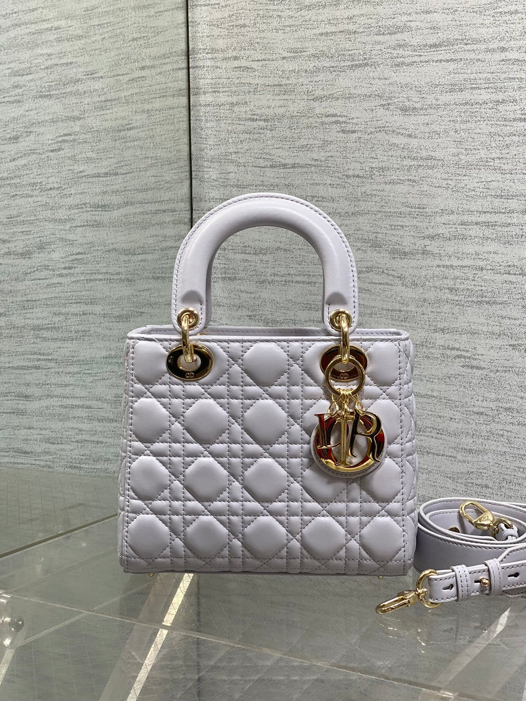 DIOR 25S LADY DIOR BAG 20 IN LILAC CANNAGE CALFSKIN GOLD HARDWRE