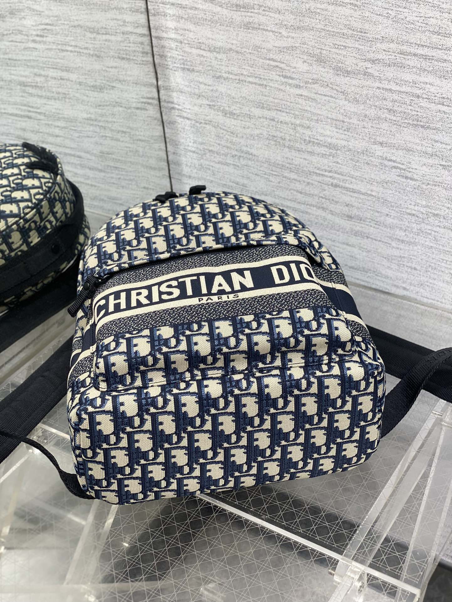 DIOR 25S TRAVEL BACKPACK 31 IN BLUE CANVAS OBLIQUE JACQUARD