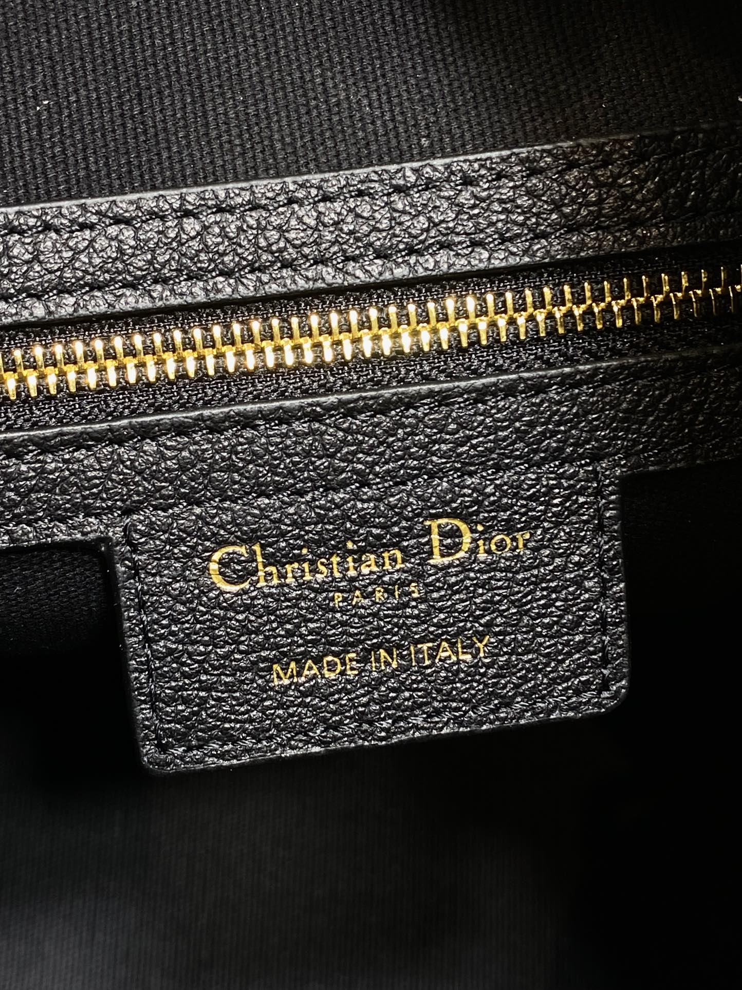 DIOR 25S VOYAGE BAG 34 IN BLACK FLAT MACROCANNAGE GRAINED CALFSKIN