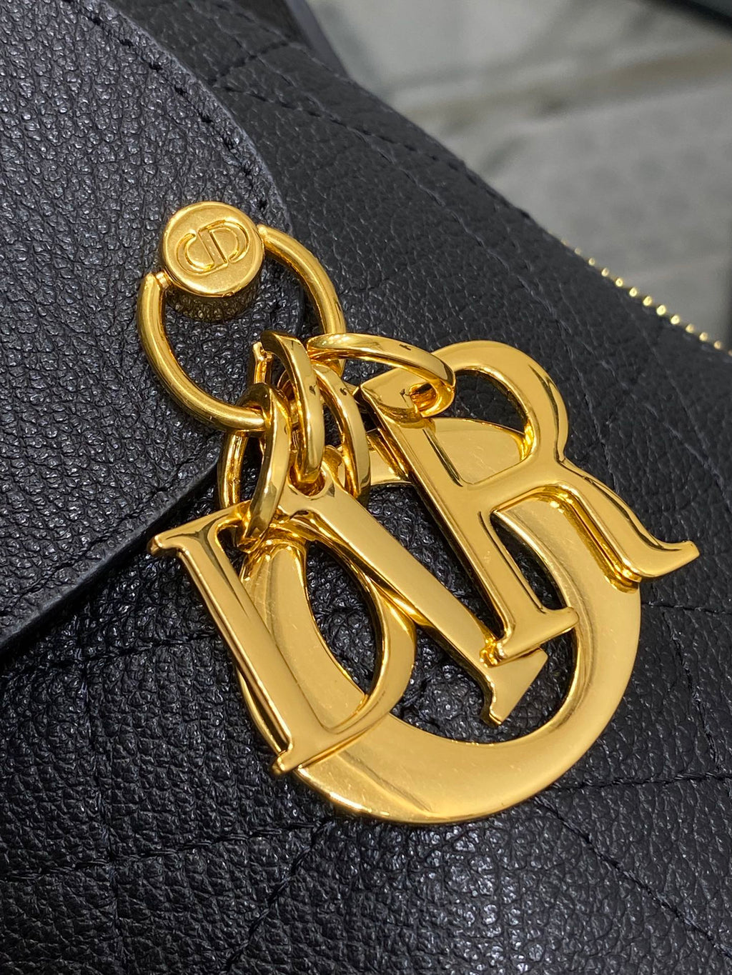 DIOR 25S VOYAGE BAG 34 IN BLACK FLAT MACROCANNAGE GRAINED CALFSKIN