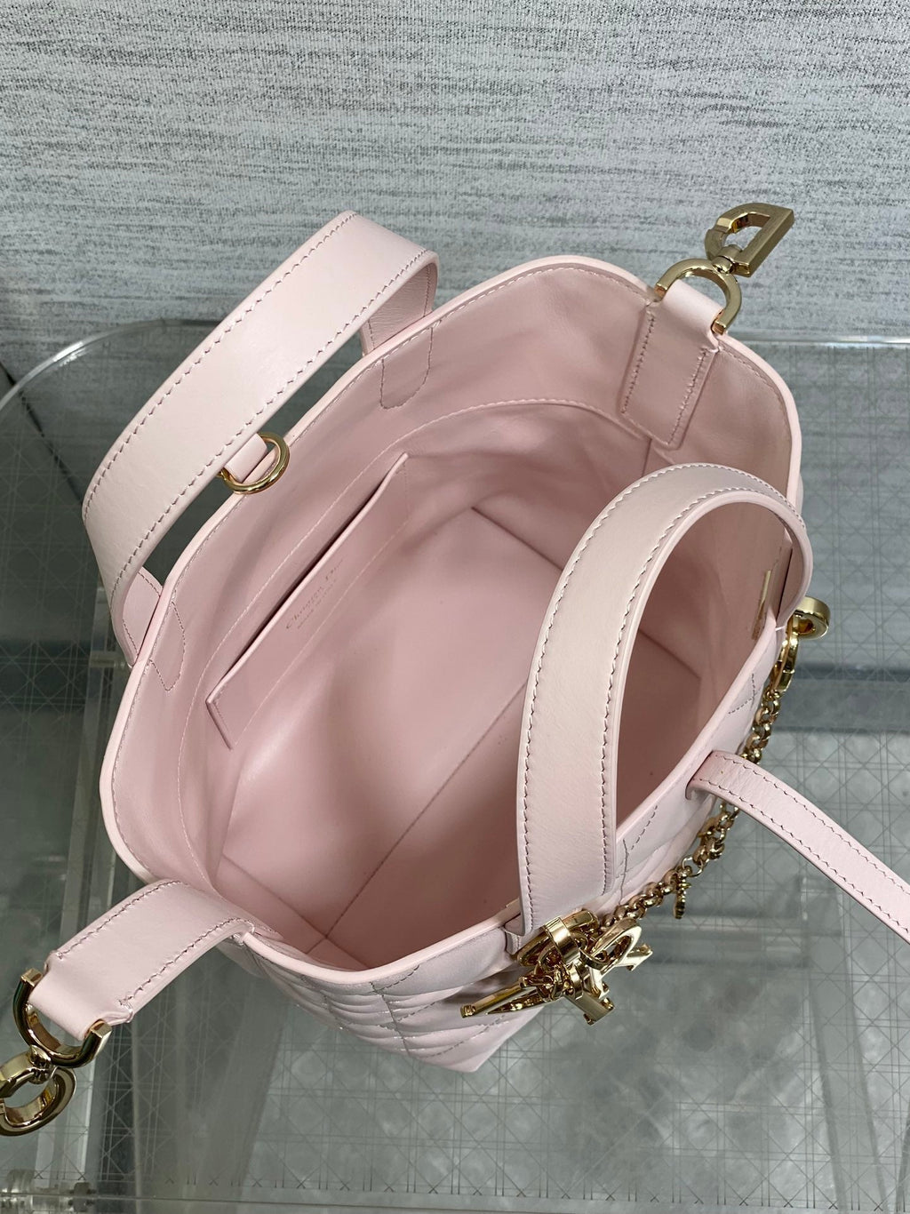DIOR 25S TOUJOURS VERTICAL TOTE BAG 18 IN LIGHT PINK CALFSKIN WITH CHARM BRACELET STRAP