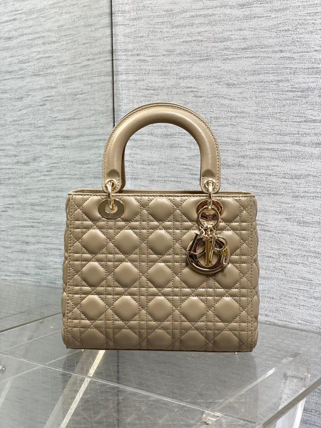 DIOR 25S MEDIUM LADY BAG 24 IN POWDER BEIGE CALFSKIN GOLD HARDWRE