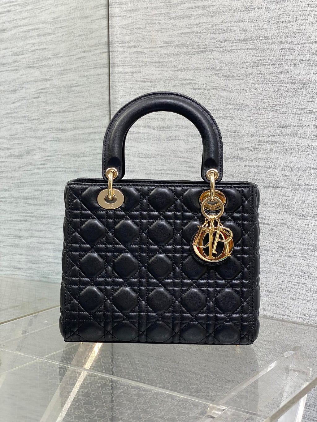 DIOR 25S MEDIUM LADY BAG 24 IN BLACK CALFSKIN GOLD HARDWARE