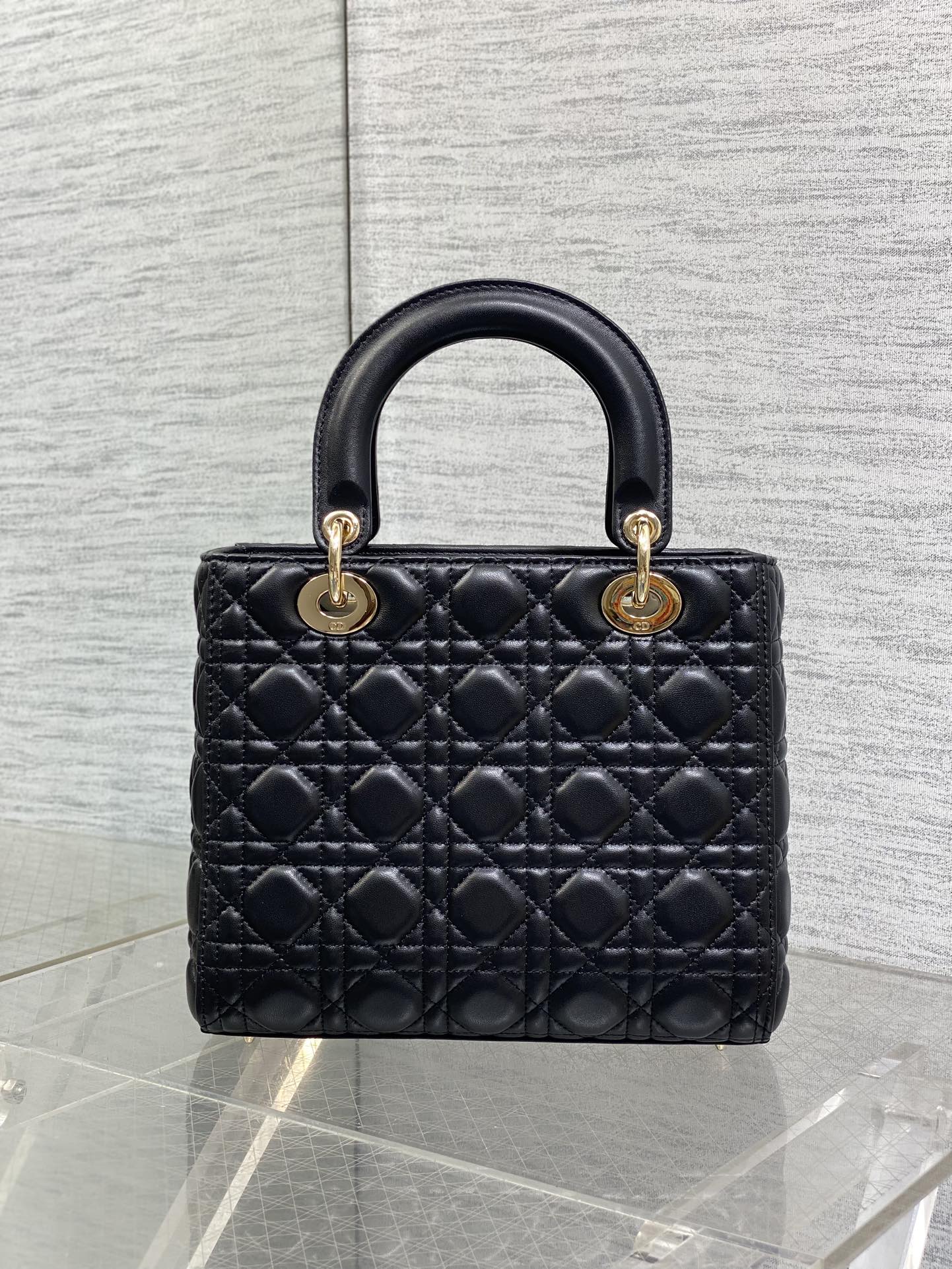 DIOR 25S MEDIUM LADY BAG 24 IN BLACK CALFSKIN GOLD HARDWARE