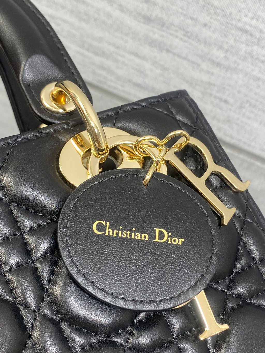 DIOR 25S MEDIUM LADY BAG 24 IN BLACK CALFSKIN GOLD HARDWRE