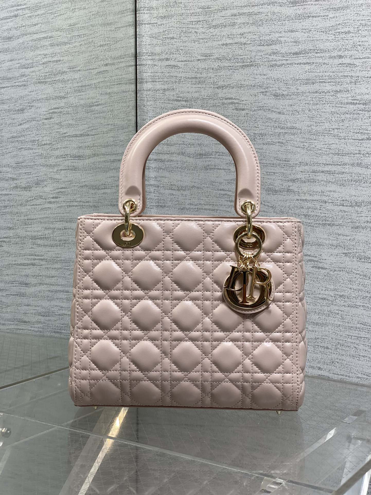 DIOR 25S MEDIUM LADY BAG 24 IN PINK CALFSKIN GOLD HARDWARE