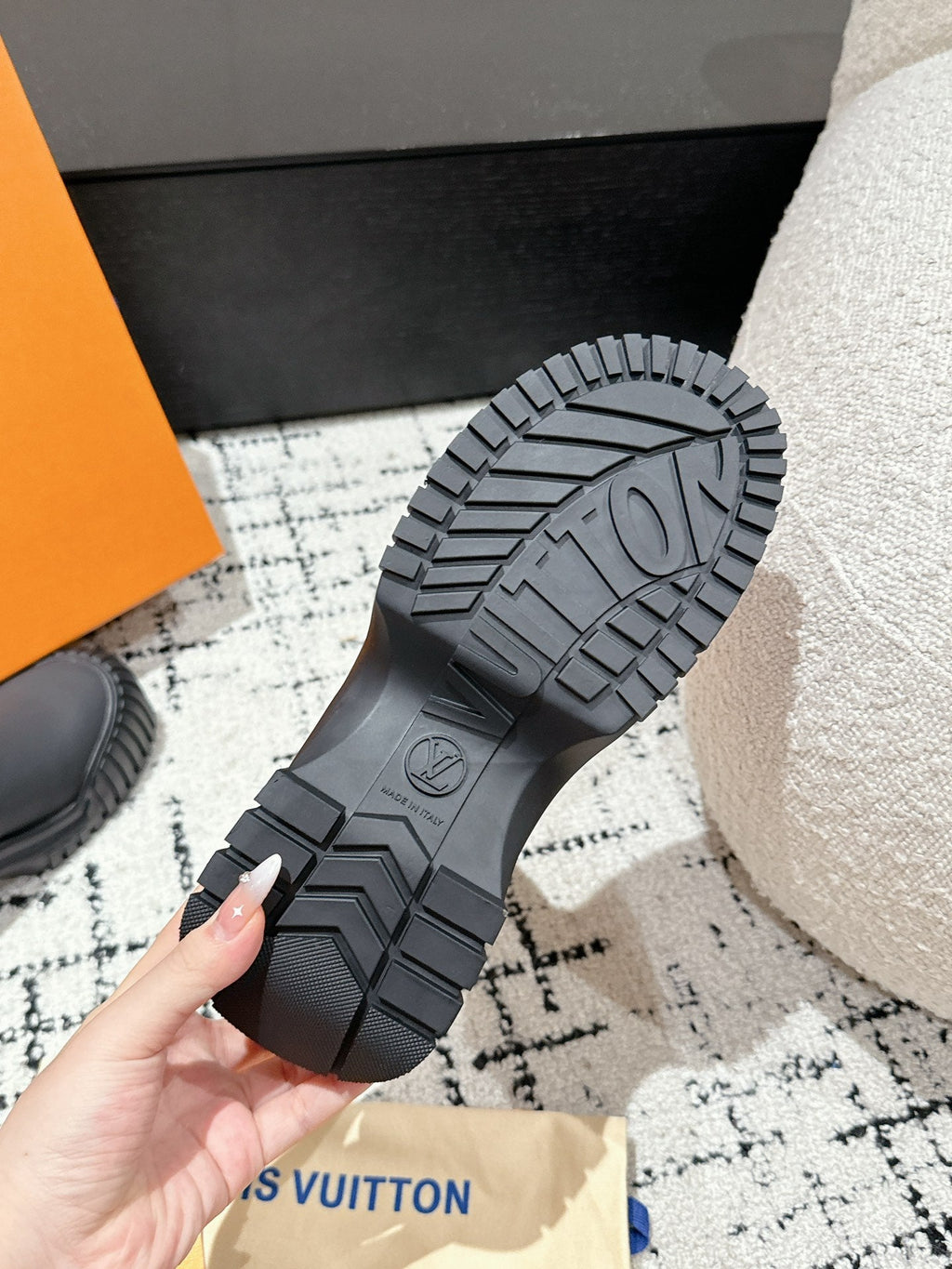 RUBY BOOTS IN BLACK CALFSKIN