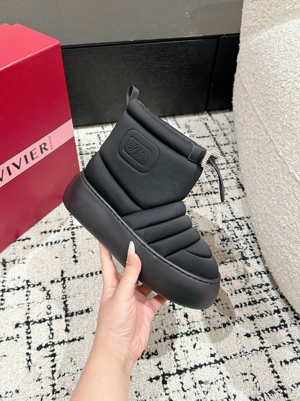 VIV' UP ANKLE BOOTS IN BLACK TECHNICAL FABRIC FLEECE LINING