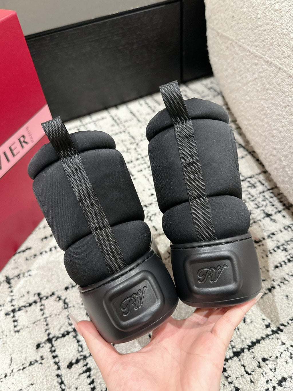 VIV' UP ANKLE BOOTS IN BLACK TECHNICAL FABRIC FLEECE LINING